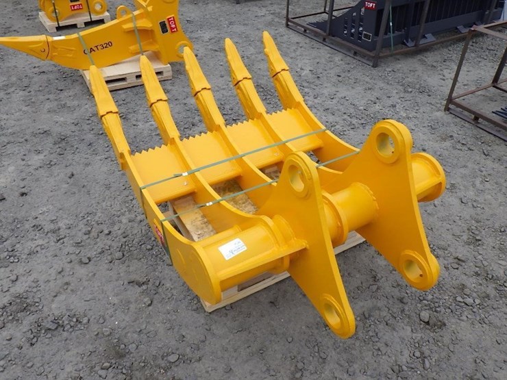 caterpillar-320-image-2