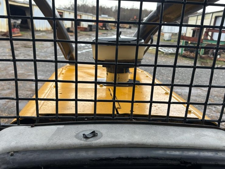 caterpillar-525-image-19