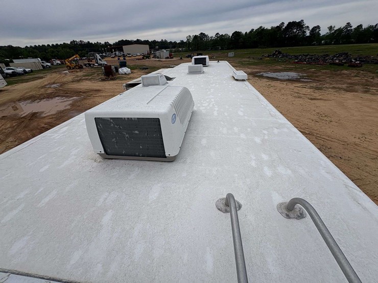 2004-ford-"daybreak"-motorhome-image-13