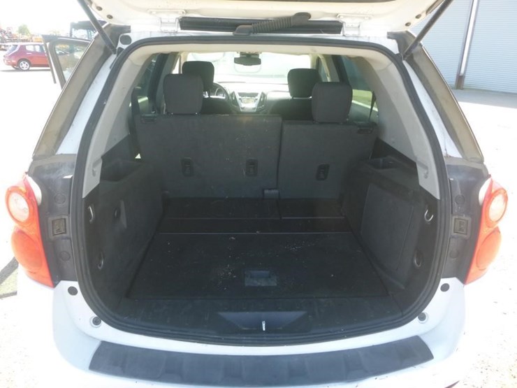 2015-chevrolet-equinox-image-9