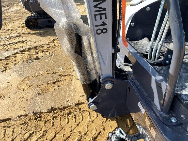 #1032-•-new-ats-me18-mini-excavator-image-33