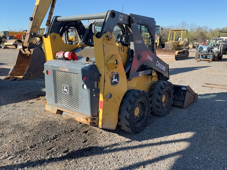 deere-318g-image-6