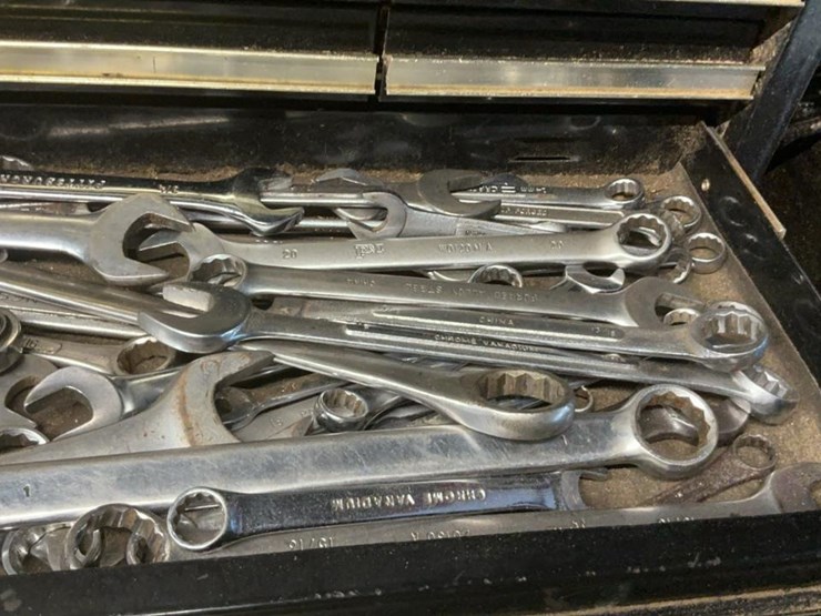 #107-•-clarke-hd-plus-tool-chest-and-contents-image-24