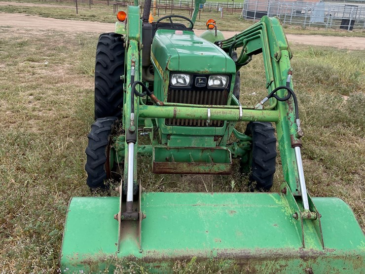 john-deere-1050-image-3