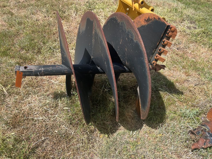 caterpillar-36-image-1