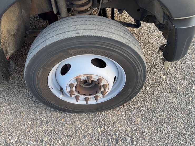 2012-ford-f450-image-4