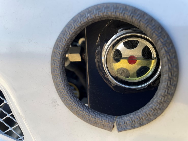 #902-•-new-land-hero-rt15r-mini-excavator-image-24