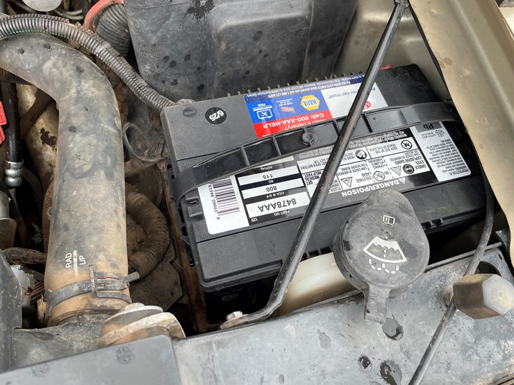 #4006-•-2005-chevy-crew-cab-truck-(az-title)-image-37