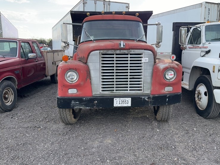 1967-international-loadstar-image-2