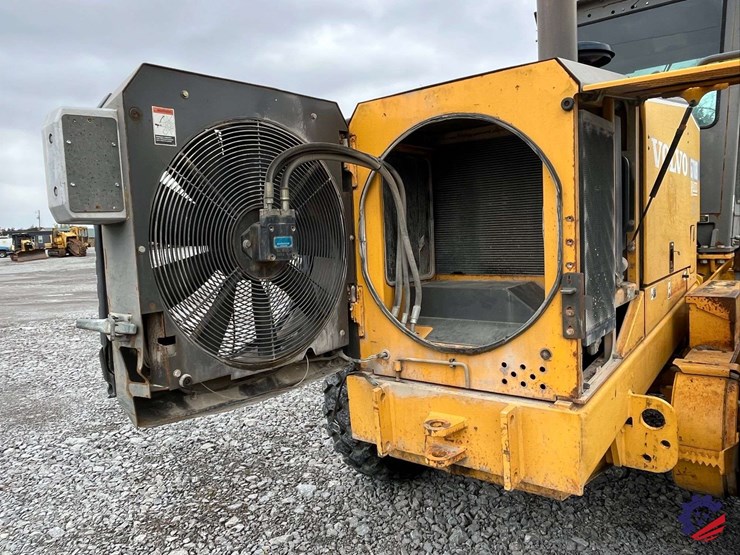 2003-volvo-g710b-image-37