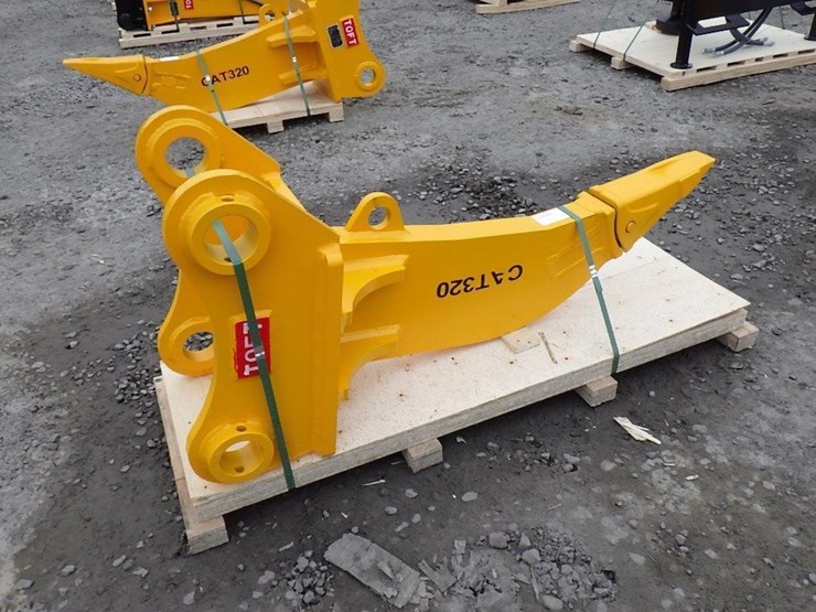 caterpillar-320-image-4