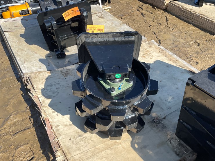 caterpillar-307-image-2