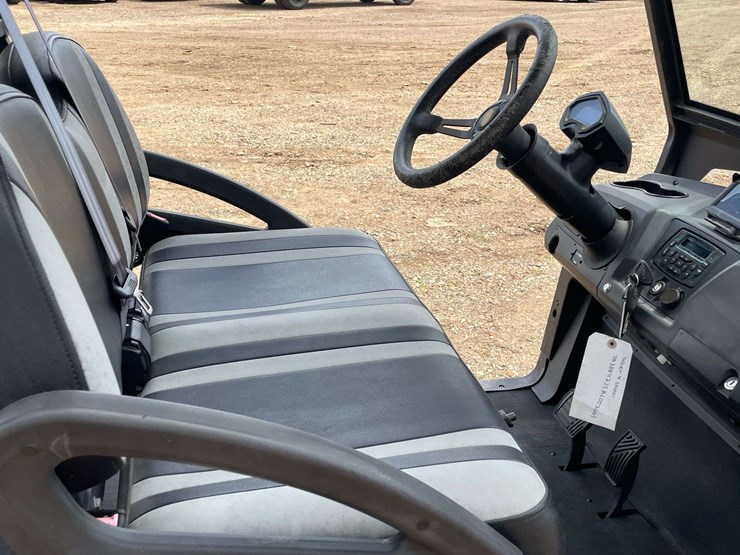 2023-bintelli-electric-6-seater-golf-cart-w/-on-board-charger-(38-miles-showing)-image-16