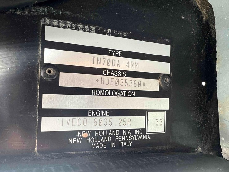 new-holland-tn70da-image-43