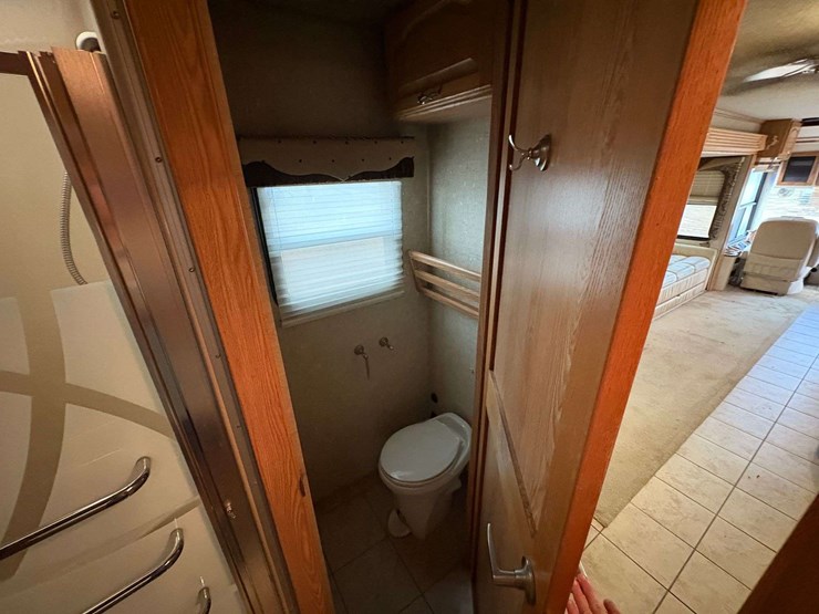 2007-freightliner-alfa-diesel-pusher-motorhome-(37,286-miles)-image-37