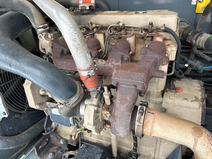 2006-jlg-g12-55a-image-42