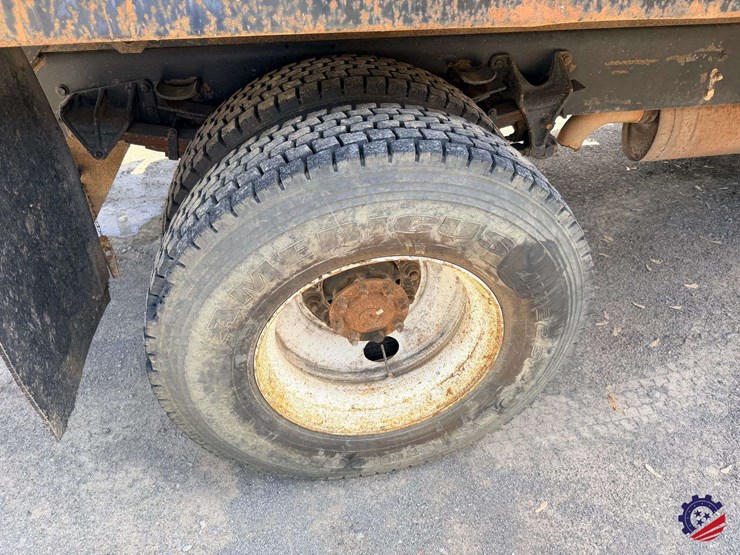 2007-international-7400-image-18