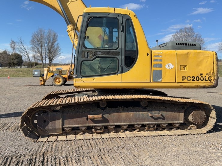 komatsu-pc200-lc-6le-image-13