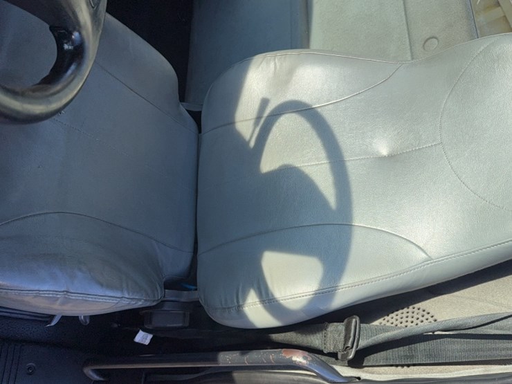 2004-international-8600-image-14