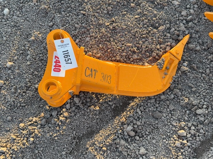 caterpillar-303-image-1