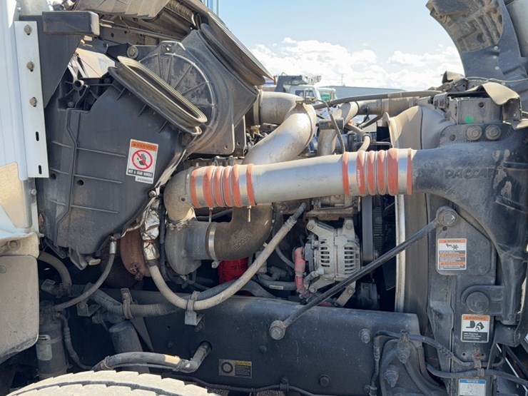 2015-kenworth-t370-image-23