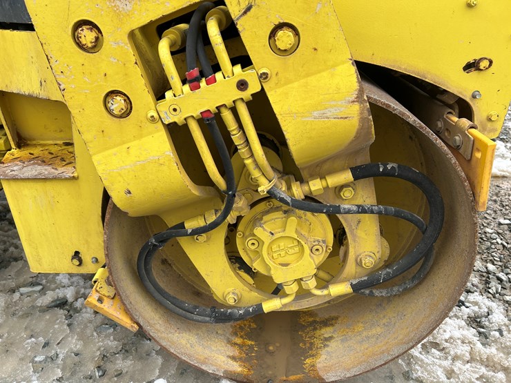 2006-bomag-bw120ad-4-image-16