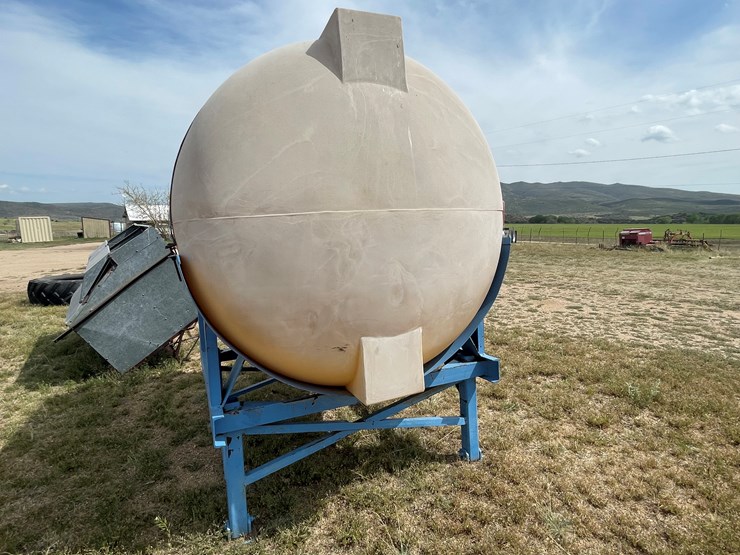 #4075-•-tank-on-stand-image-4