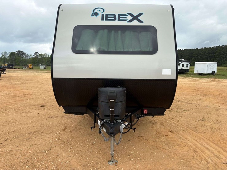 2022-forest-river-ibex-travel-trailer-w/-solar-power-system-image-5