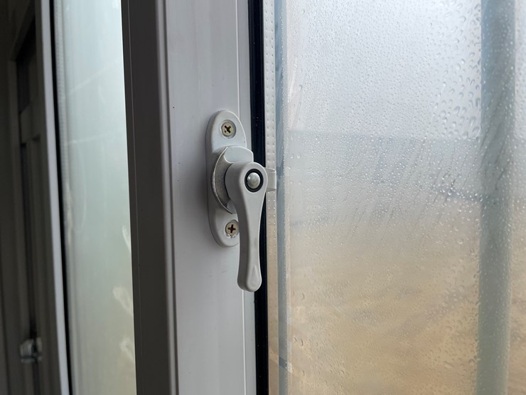 #118-•-10'-storage-container-image-20