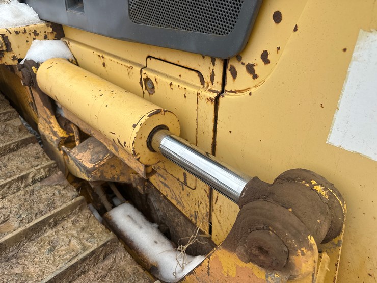 komatsu-d41p-6-image-16