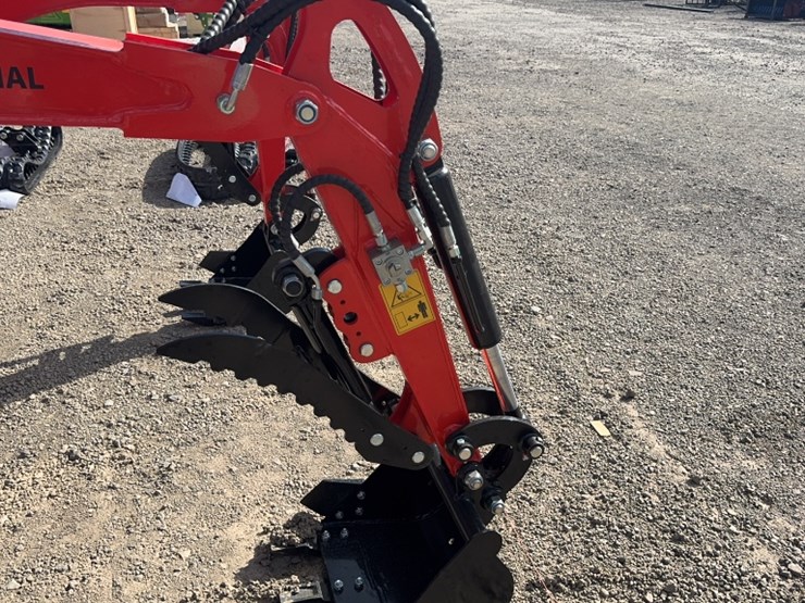#1097-•-2025-tpm-22k-mini-excavator-image-4