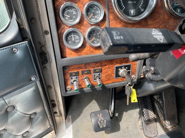 2000-kenworth-w900l-image-77