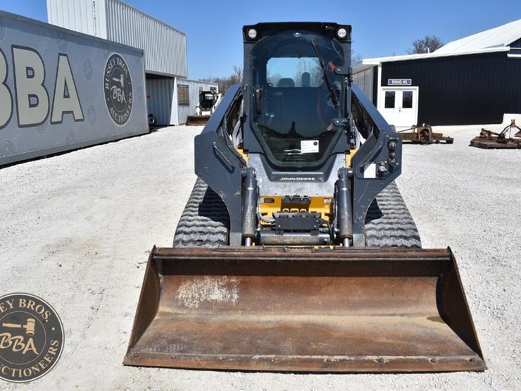 2020-deere-333g-image-15