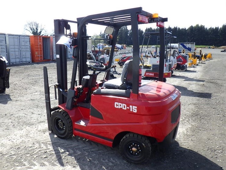 2026-sdlool-d-15-electric-forklift-image-2
