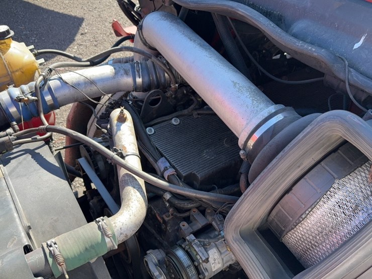 2007-international-8600-image-22