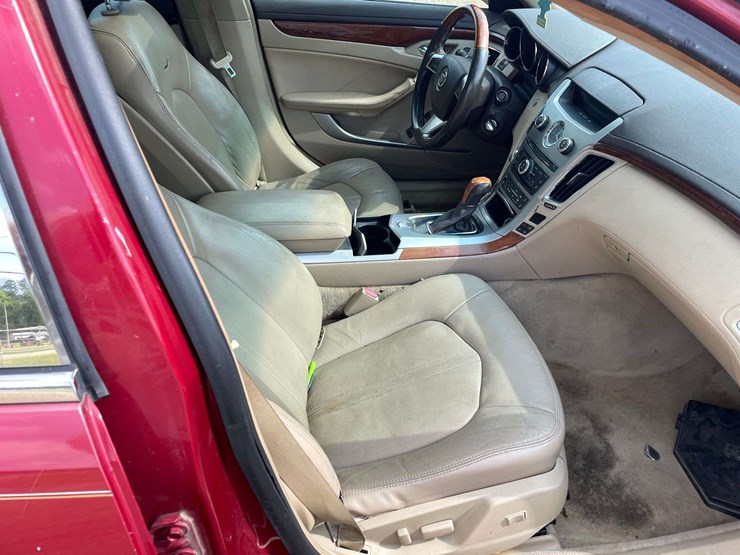 2008-cadillac-cts-4-door-sedan-(240,710-miles)-image-17