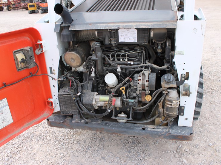 2017-bobcat-s590-image-26