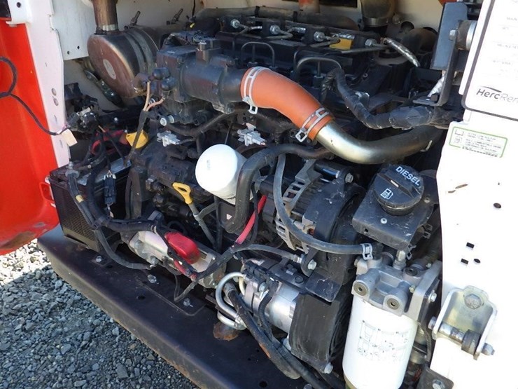 2021-bobcat-t740-image-9