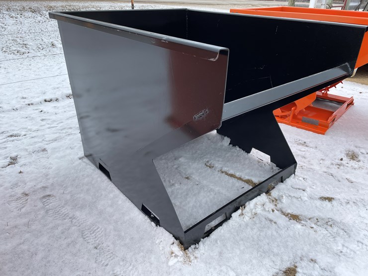 #2006-•-2-yard-skid-steer-mount-trash-hopper-image-3