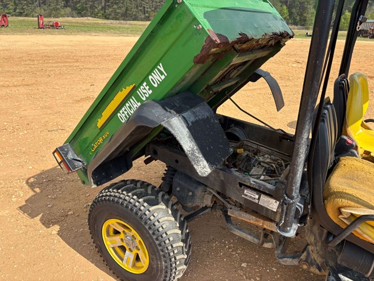 john-deere-gator-image-19