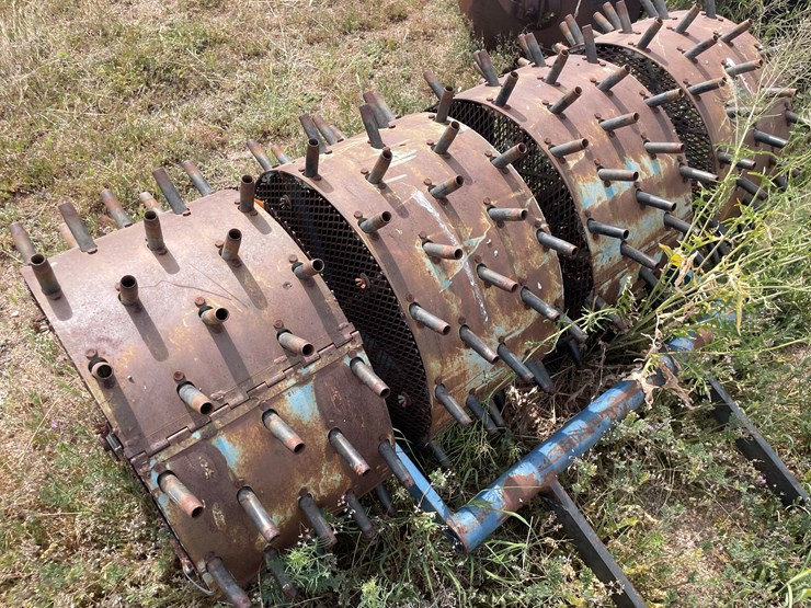 #4064-•-tow-behind-spike-aerator-image-3