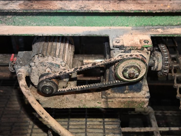 #138-•-roll-case-with-pop-up-transfers-image-40