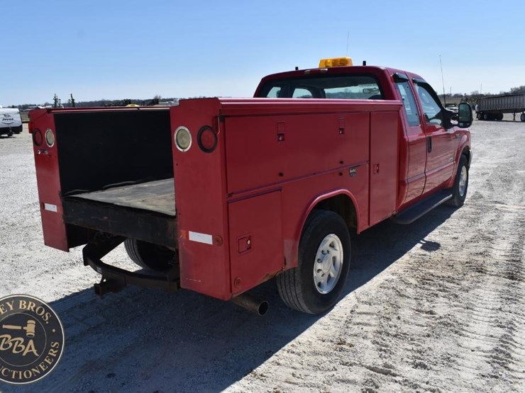 2003-ford-f250-xl-image-9