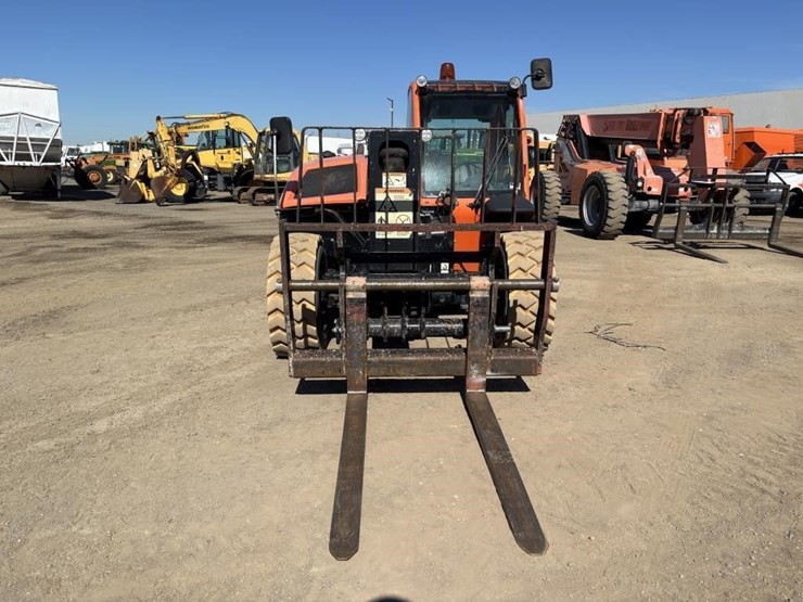 2017-jlg-g5-18a-image-6