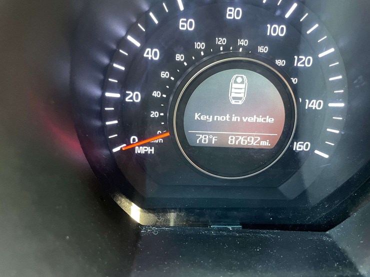 2015-kia-optima-4-door-sedan-(87,692-miles)-image-25