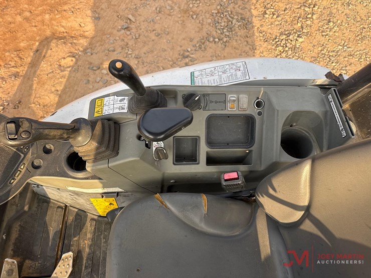 2020-bobcat-e26-image-26