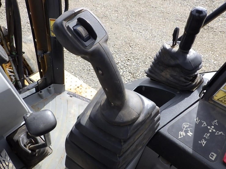 2014-caterpillar-430f-it-image-44