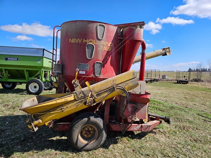 new-holland-355-image-6