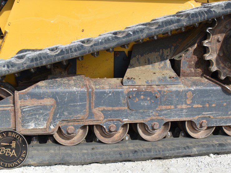 2023-deere-333g-image-26