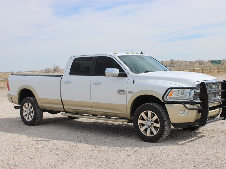 2015-ram-2500-laramie-longhorn-image-5